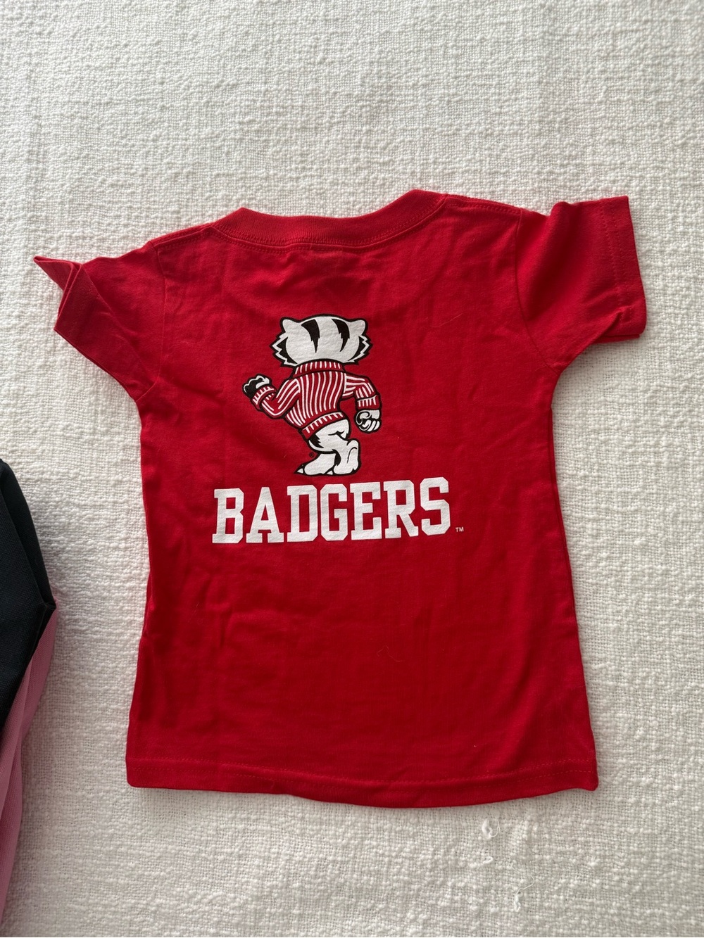 Wisconsin Badgers Red Kids T-Shirt - Picture 3 of 3